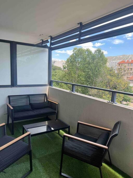 10 Min Du Centre-ville Terrasse Avec Vue + Parking Apartment Marseille